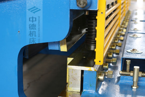 ZDS-432選用上海優質刀片，使用壽命更長.jpg